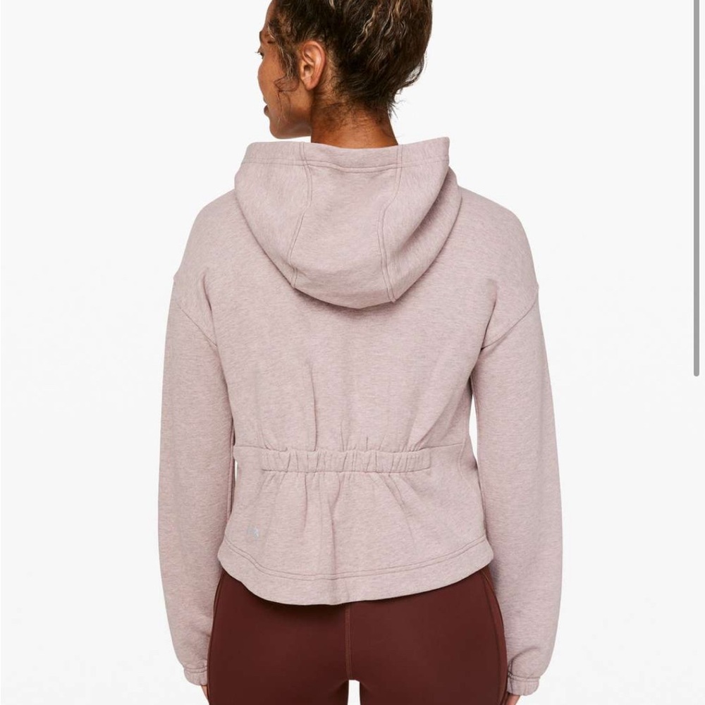 Lululemon size 0/2 Stronger as one cropped hoodie